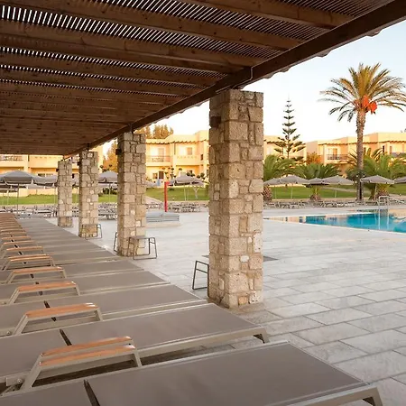 Semesteranläggning (resort) Horizon 4*